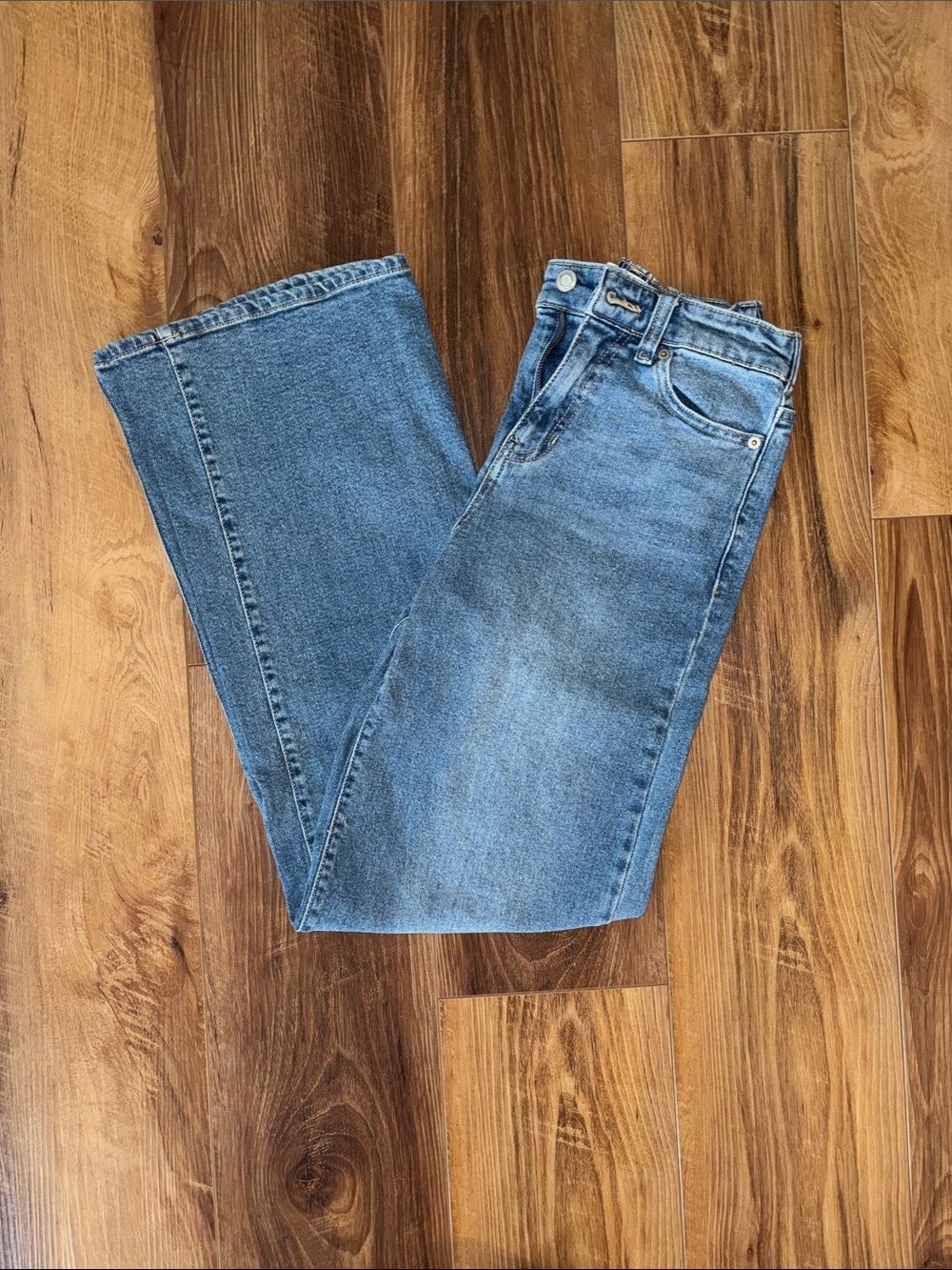 No Boundaries High Rise Baggy Wide Leg Jeans with elastic back